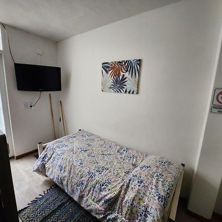 Departamento Ubicadisimo Calle Chile Con Estacionamiento Incluido Capital Mendoza3 Centro Lägenhet Exteriör bild