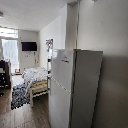 Departamento Ubicadisimo Calle Chile Con Estacionamiento Incluido Capital Mendoza3 Centro Lägenhet Exteriör bild